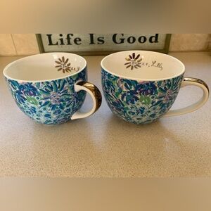 LILLY PULITZER  (2) Twelve ounce ceramic mugs with gold handles  VVGUC++